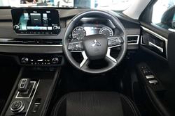 2025 Mitsubishi Outlander LS