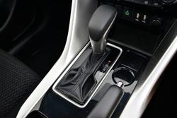 2023 Mitsubishi Eclipse Cross ES