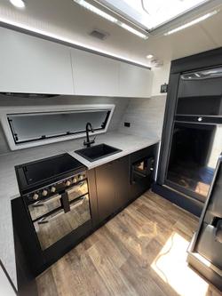 2022 Lotus Caravans Hollywood