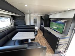 2022 Lotus Caravans Hollywood