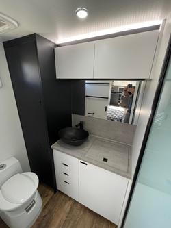 2022 Lotus Caravans Hollywood