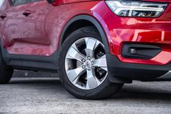 2019 Volvo XC40 T4 Momentum