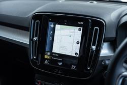 2019 Volvo XC40 T4 Momentum