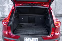 2019 Volvo XC40 T4 Momentum