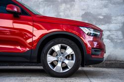 2019 Volvo XC40 T4 Momentum