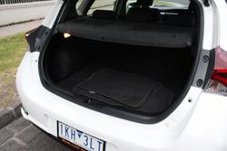 2017 Toyota Corolla Ascent ZRE182R Glacier White