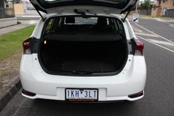 2017 Toyota Corolla Ascent ZRE182R Glacier White