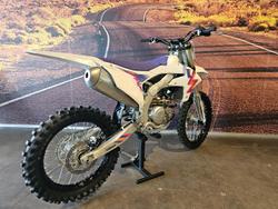 2023 Yamaha YZ450F 50th Anniversary YZ White