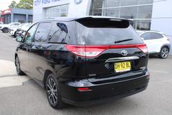 2013 Toyota Tarago Ultima