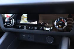 2024 Mitsubishi Outlander ES