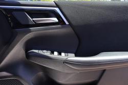 2024 Mitsubishi Outlander ES