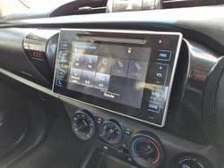 2017 Toyota Hilux SR