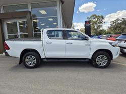 2017 Toyota Hilux SR