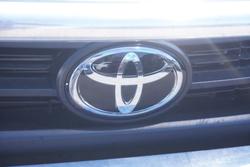 2023 Toyota Hilux SR