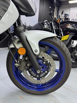 2011 Suzuki Gladius 650 (SFV650) Gladius White