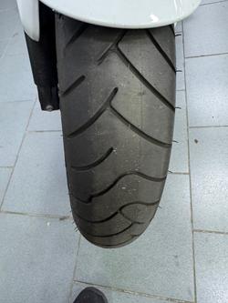 2011 Suzuki Gladius 650 (SFV650) Gladius White