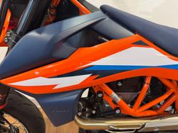 2023 Ktm 690 SMC R ORANGE