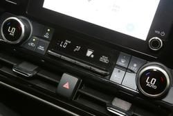 2024 Toyota Kluger GX