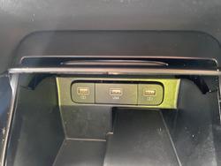 2022 Kia Sorento Sport