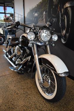 2006 HARLEY-DAVIDSON FLSTNI SOFTAIL DELUXE