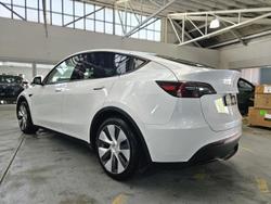 2023 Tesla Model Y Rear-Wheel Drive