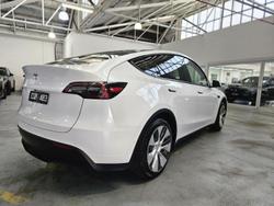 2023 Tesla Model Y Rear-Wheel Drive Pearl White
