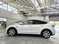 2023 Tesla Model Y Rear-Wheel Drive Pearl White