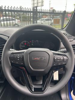 2025 Isuzu D-MAX X-RIDER