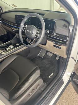 2024 Kia Carnival GT-Line