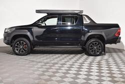2023 Toyota Hilux Rogue