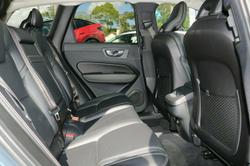 2019 Volvo XC60 T5 Momentum