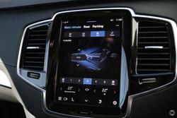 2023 Volvo XC90 Recharge Ultimate T8 Plug-In Hybrid