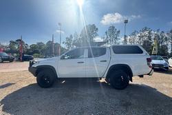 2022 Mitsubishi Triton GLX