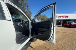 2022 Mitsubishi Triton GLX