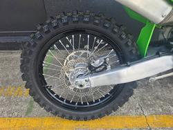 2025 Kawasaki KX450 GREEN