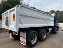 2017 UD Condor PW 24 280 BLUE