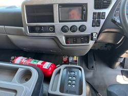 2017 UD Condor PW 24 280 BLUE