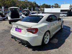 2014 Toyota 86 GT ZN6 MY15 White Liquid