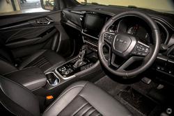 2025 Isuzu MU-X LS-T MY25 4X4 Dual Range Basalt Black