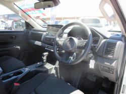 2025 Mitsubishi Triton GLX