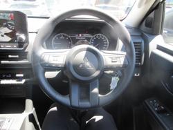 2025 Mitsubishi Triton GLX