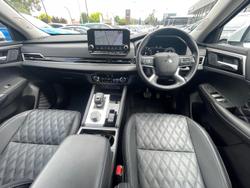 2024 Mitsubishi Outlander Exceed