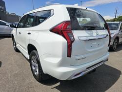 2024 Mitsubishi Pajero Sport GLX