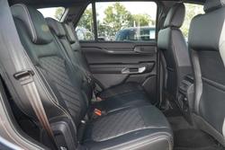 2024 Ford Everest Platinum