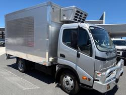 2010 Hino 300 Series 616 Short