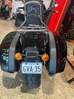 2022 Harley-Davidson Sport Glide 107 (FLSB) Softail Black