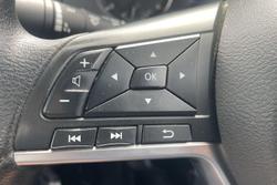 2022 Nissan Navara SL