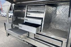 2022 Nissan Navara SL