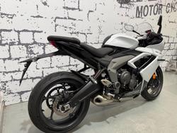 2025 Triumph Daytona 660 Daytona White