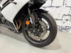 2025 Triumph Daytona 660 Daytona White